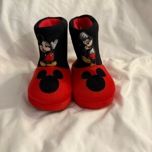 NWOT Disney Jr Mickey Mouse Toddler Slipper Boots